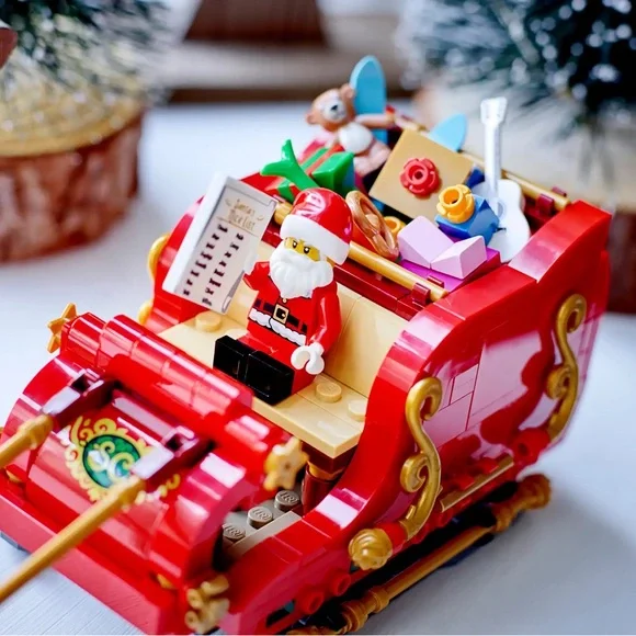 LEGO NEW Santa Sleigh with Reindeer Set - Picture 2 of 7